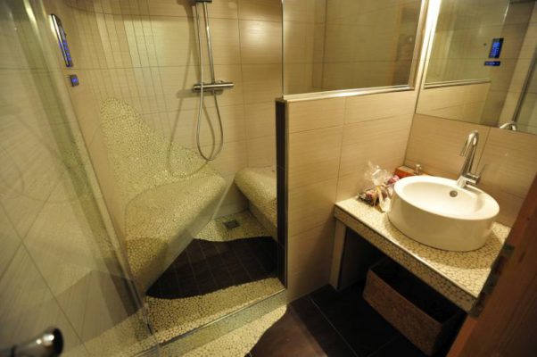 Dampfbadsitzbank-Eck